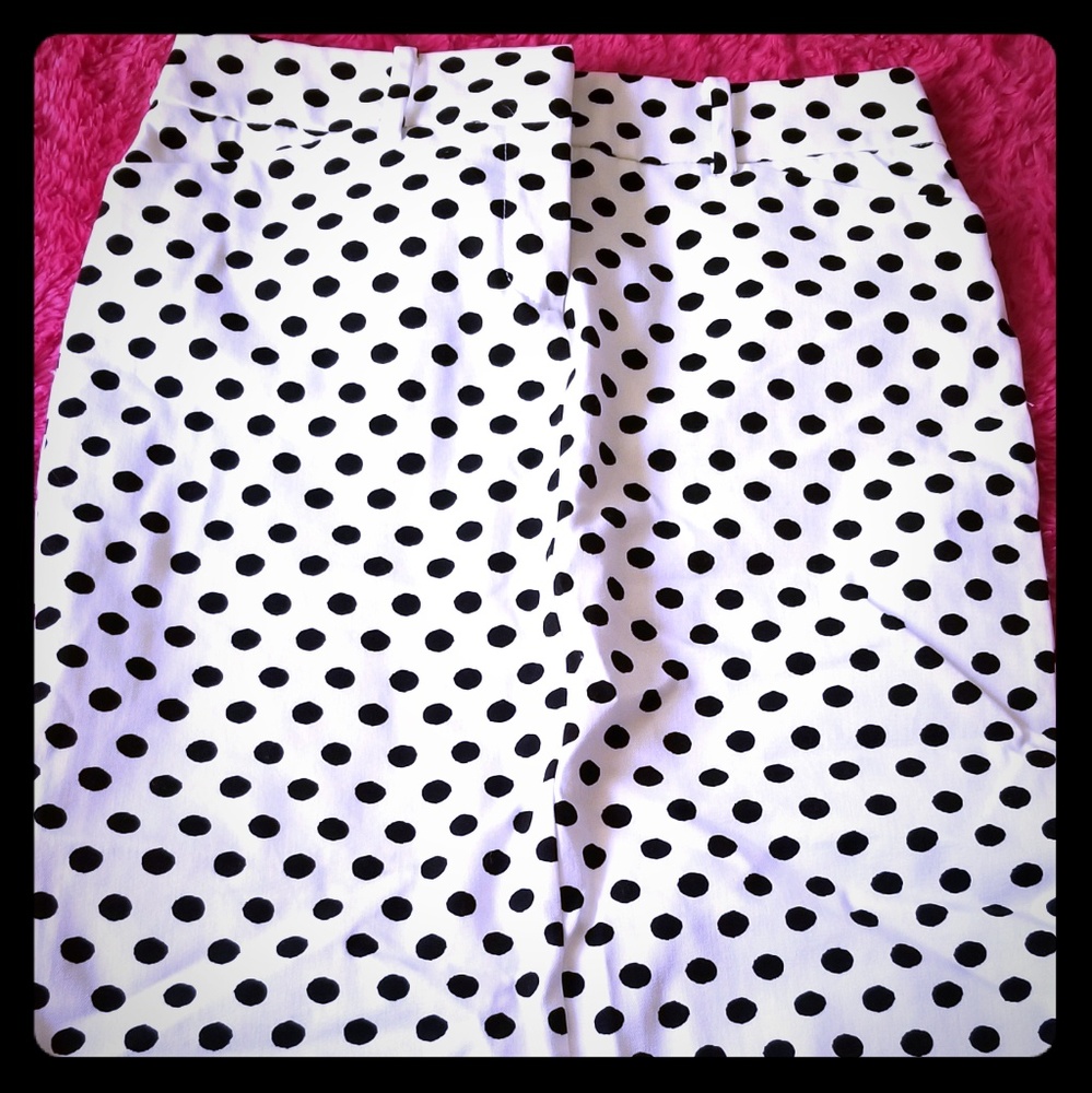 New York & Co. (NY&C) polka dot pencil skirt